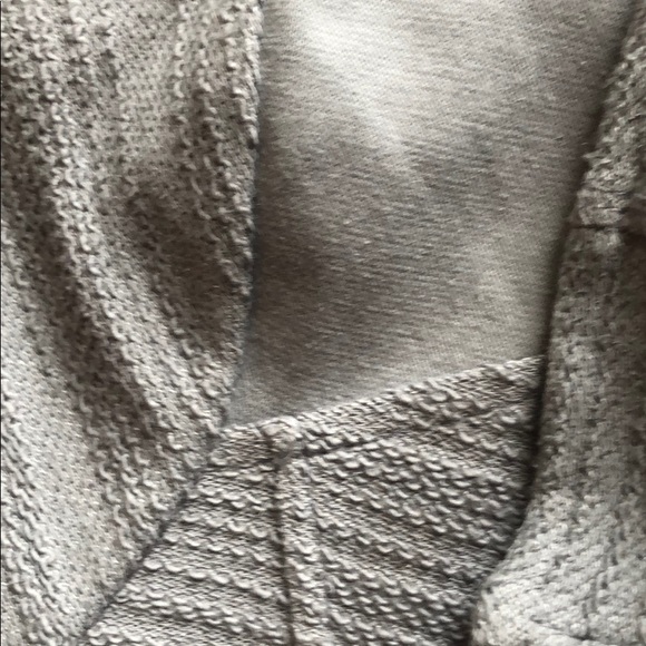 Lightweight textured jacket - Picture 2 of 4